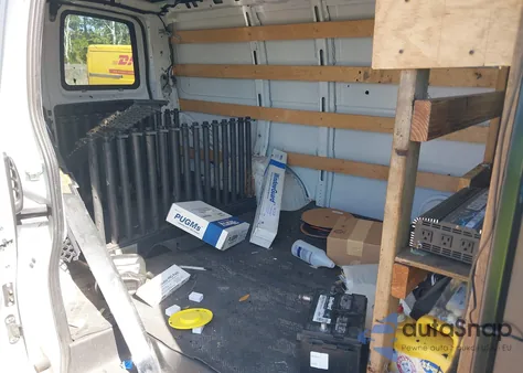 2019 Chevrolet Express 2500 Work Van z USA, uszkodzony, nr VIN 1GCWGAFG4K1266716